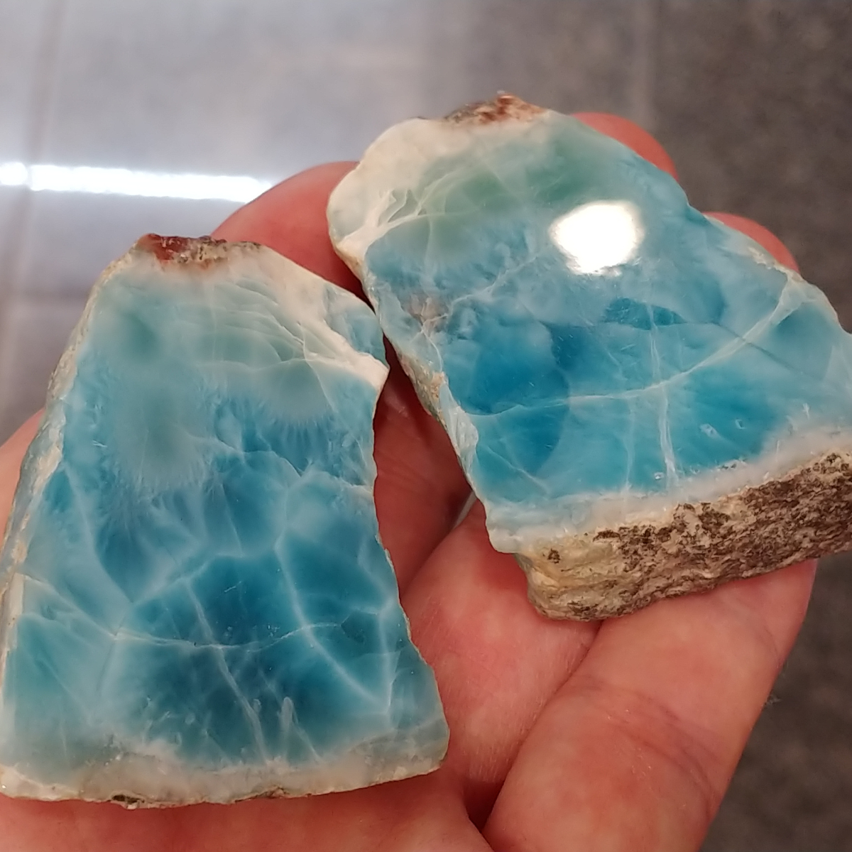 Guide｜ラリマーの選び方とお手入れ｜LARIMAR ME