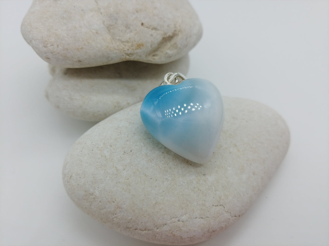 Larimar spring snow pendant