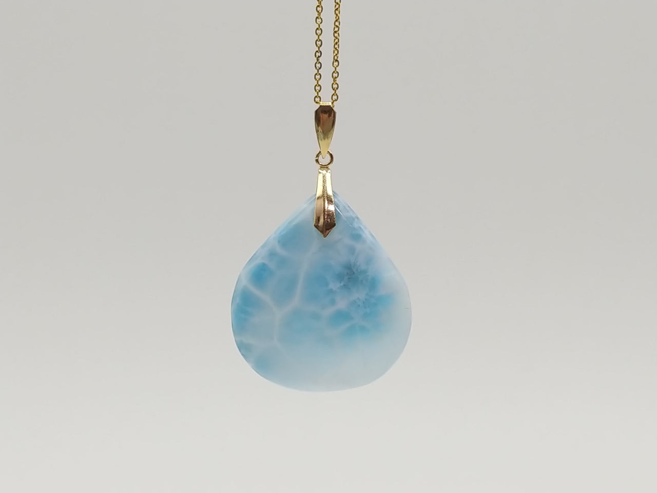 Larimar K18 Caelum Pendant
