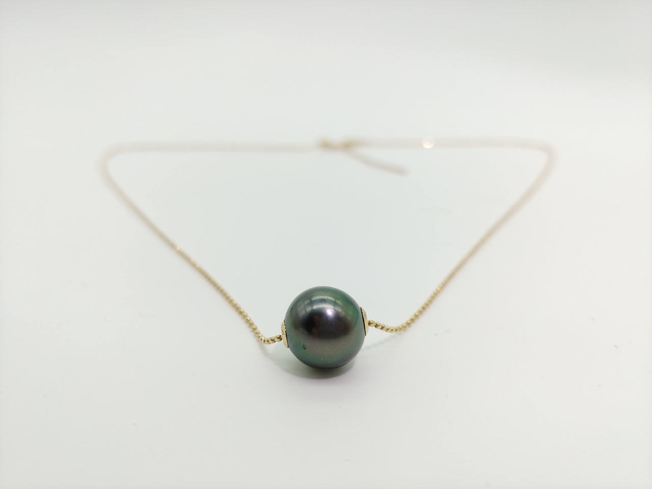 Tahitian pearl 一粒 Through necklace