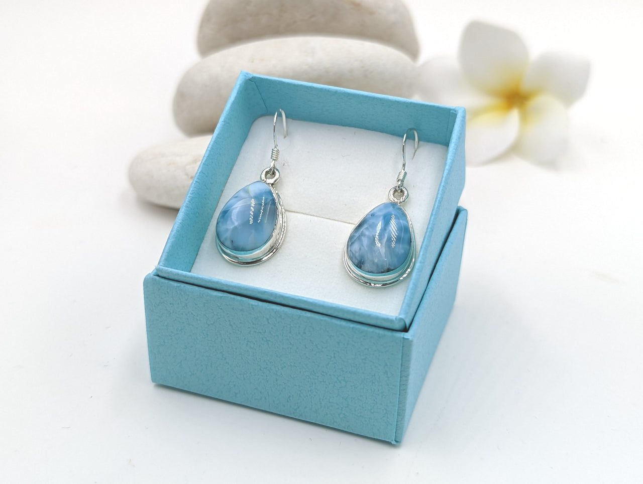 AAA Larimar Pierce